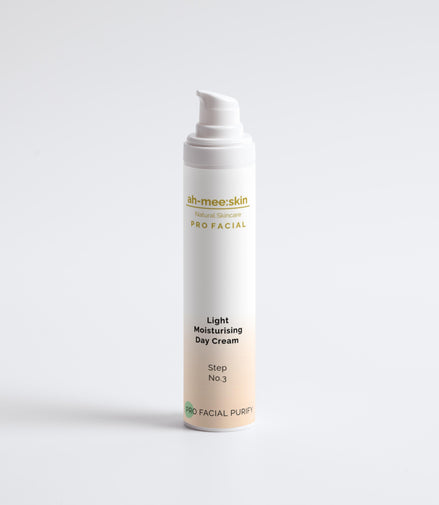 Light Moisturising Day Cream*