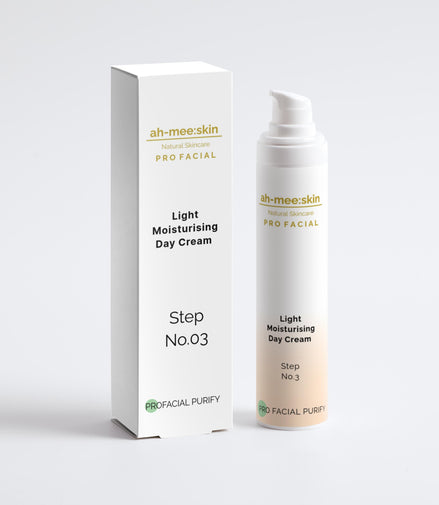 Light Moisturising Day Cream*